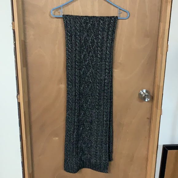 Women’s scarf - Picture 2 of 3